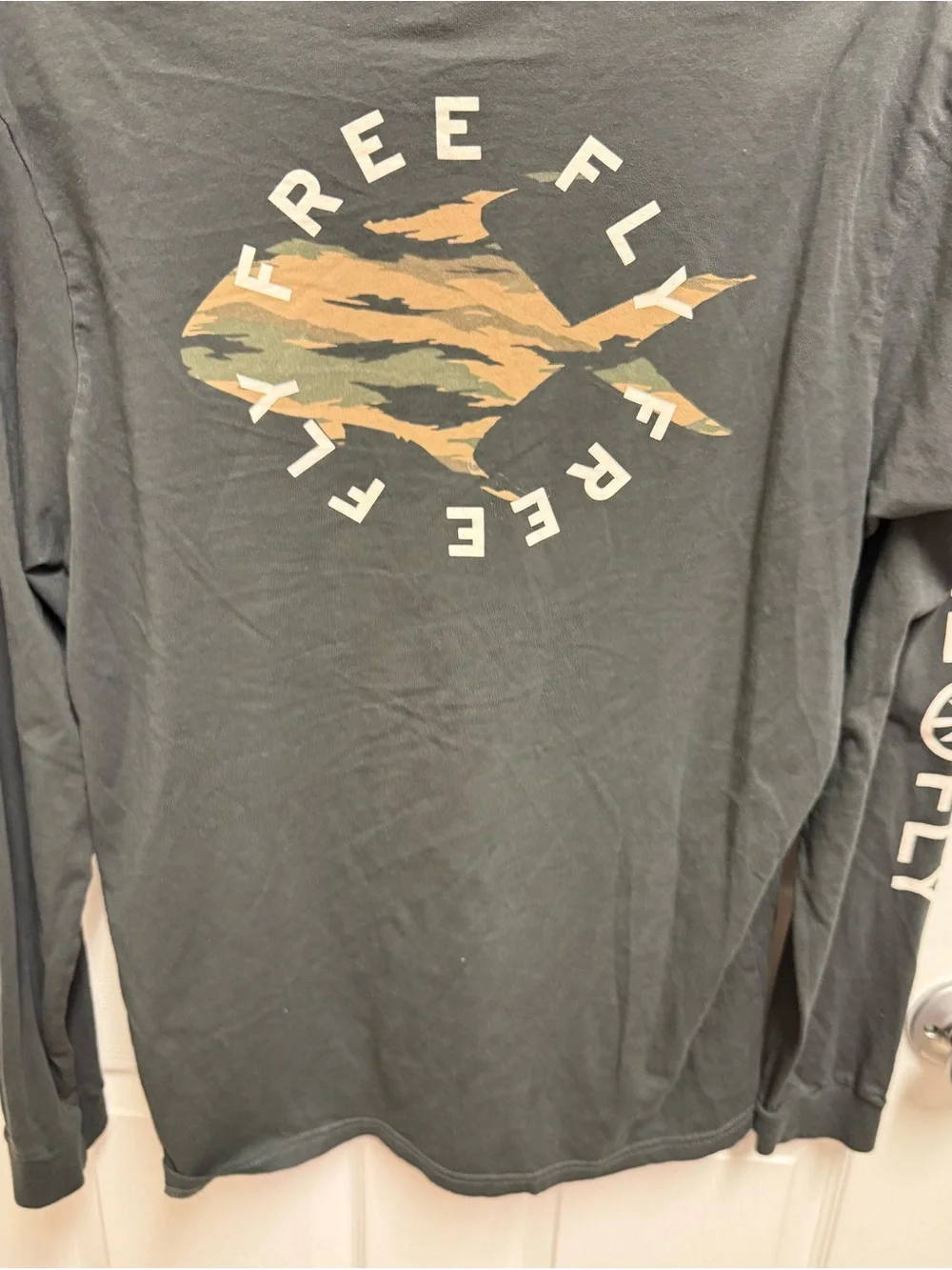 Free Fly Apparel size large